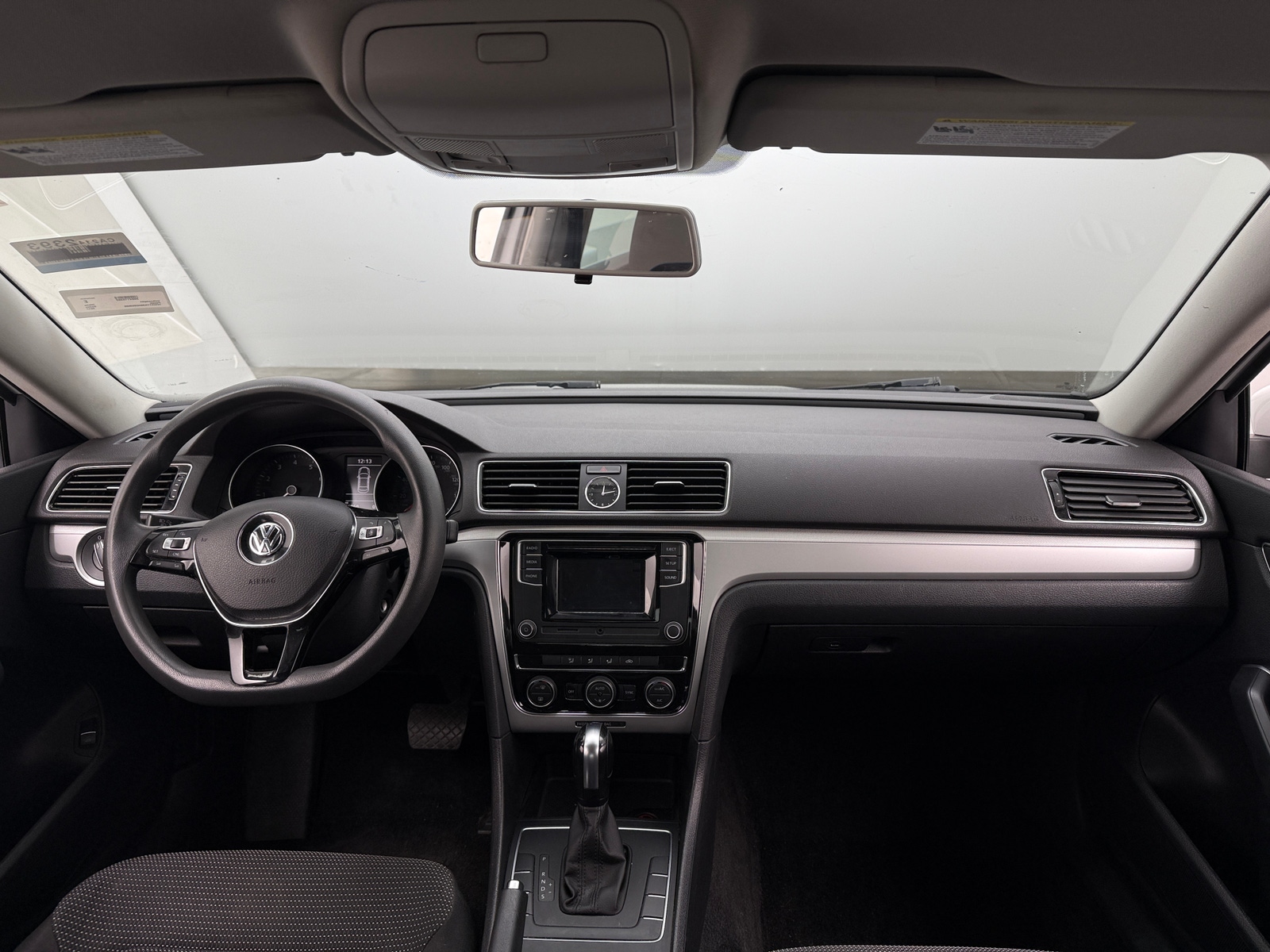 Thumbnail: 2017 Volkswagen Passat - 3