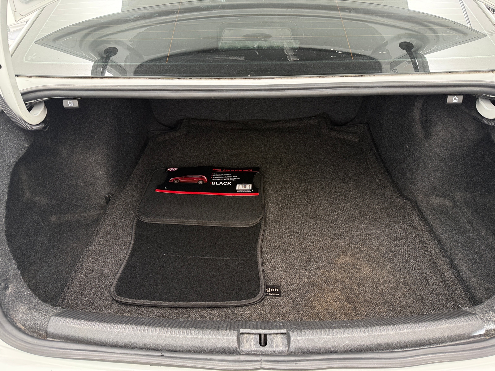 Thumbnail: 2017 Volkswagen Passat - 7