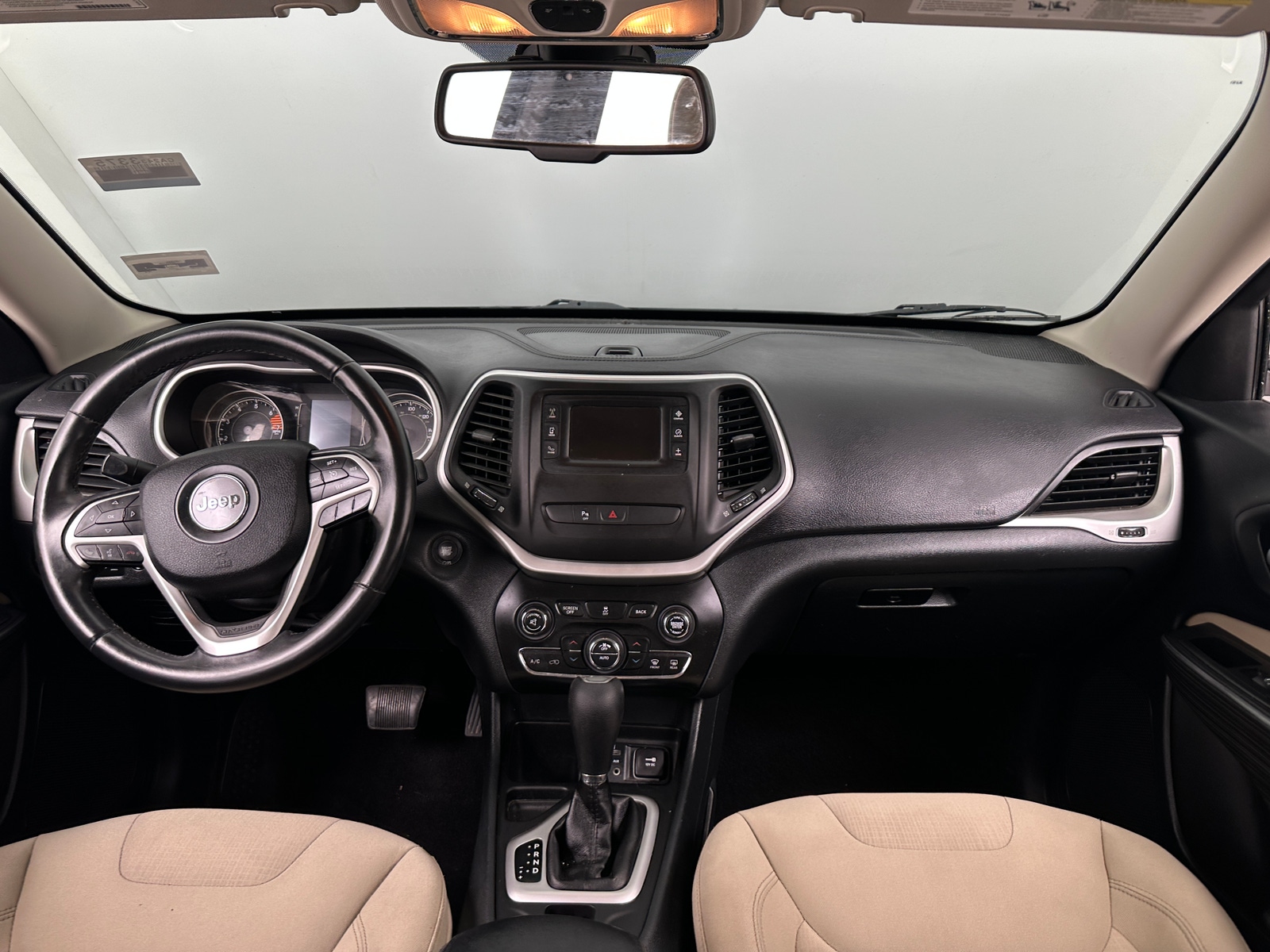 Thumbnail: 2016 Jeep Cherokee - 3