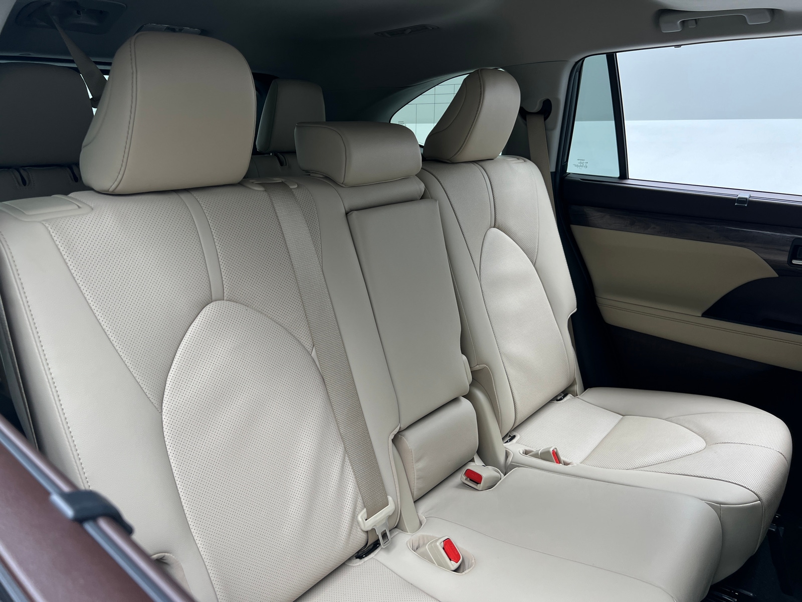 Thumbnail: 2020 Toyota Highlander - 5