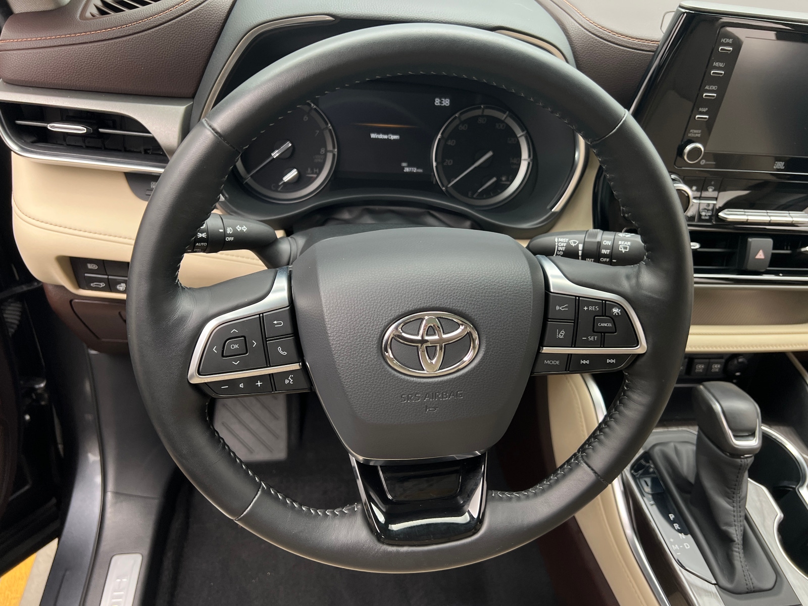 Thumbnail: 2020 Toyota Highlander - 4