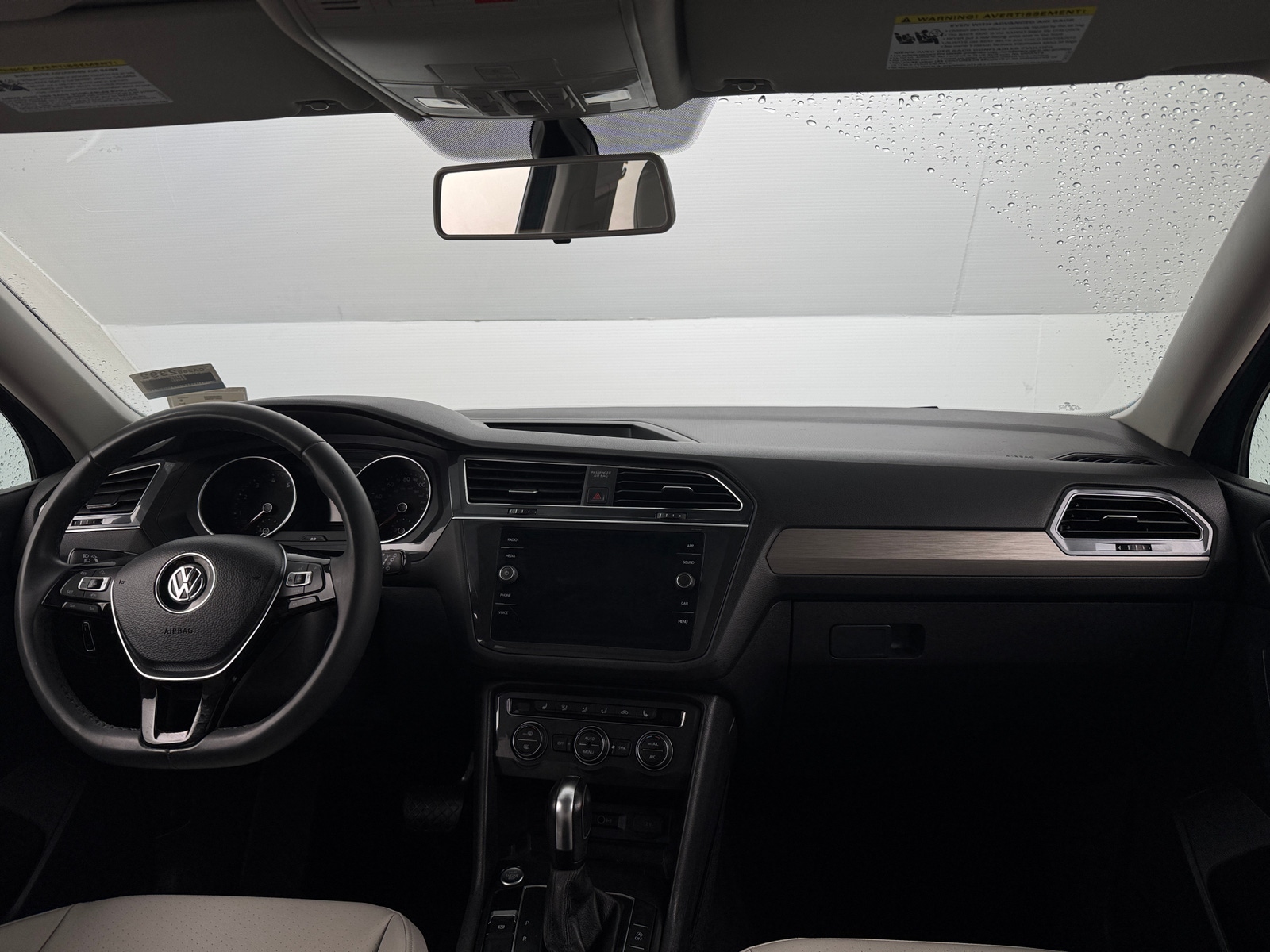 Thumbnail: 2020 Volkswagen Tiguan - 3