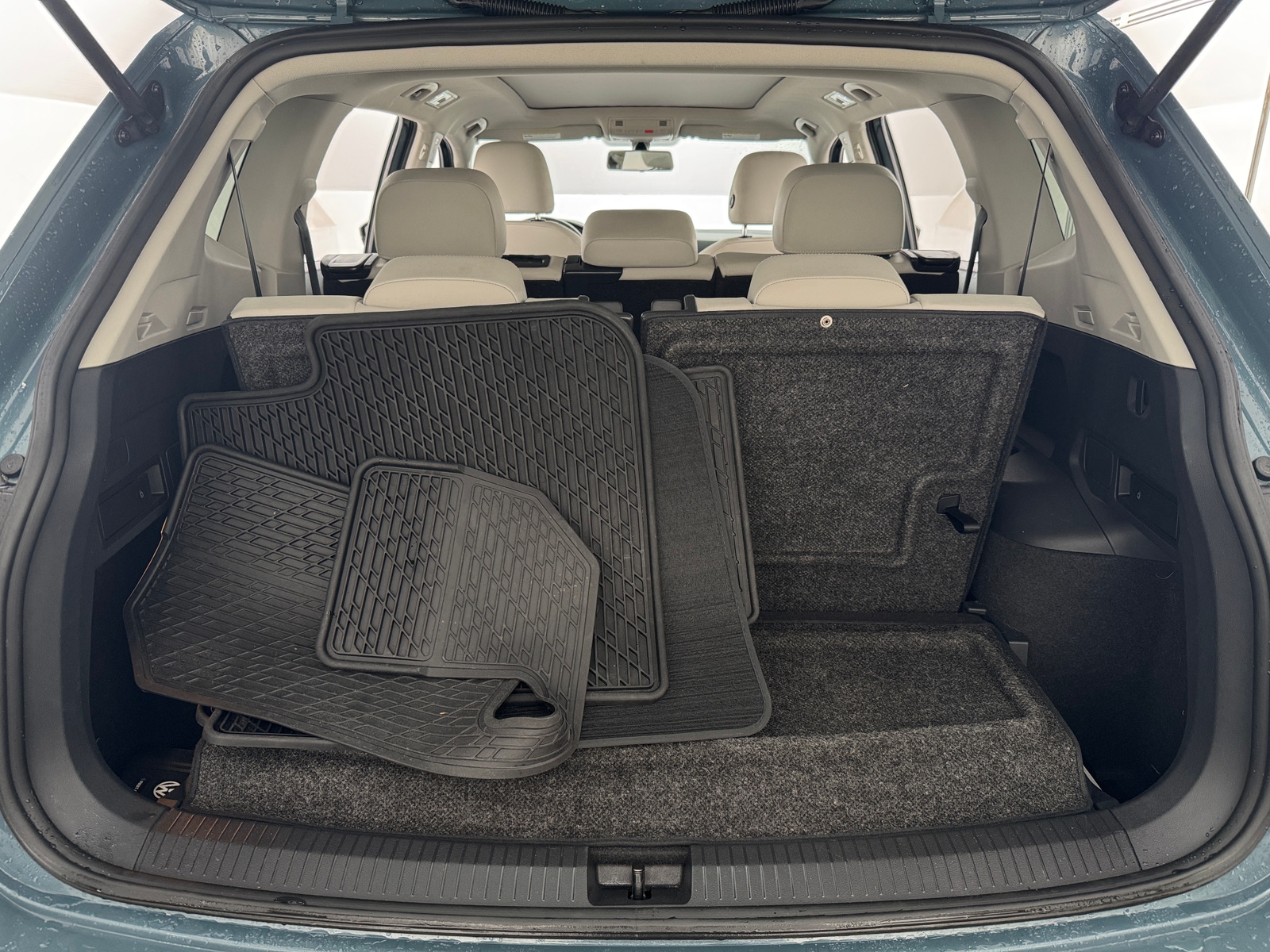 Thumbnail: 2020 Volkswagen Tiguan - 7