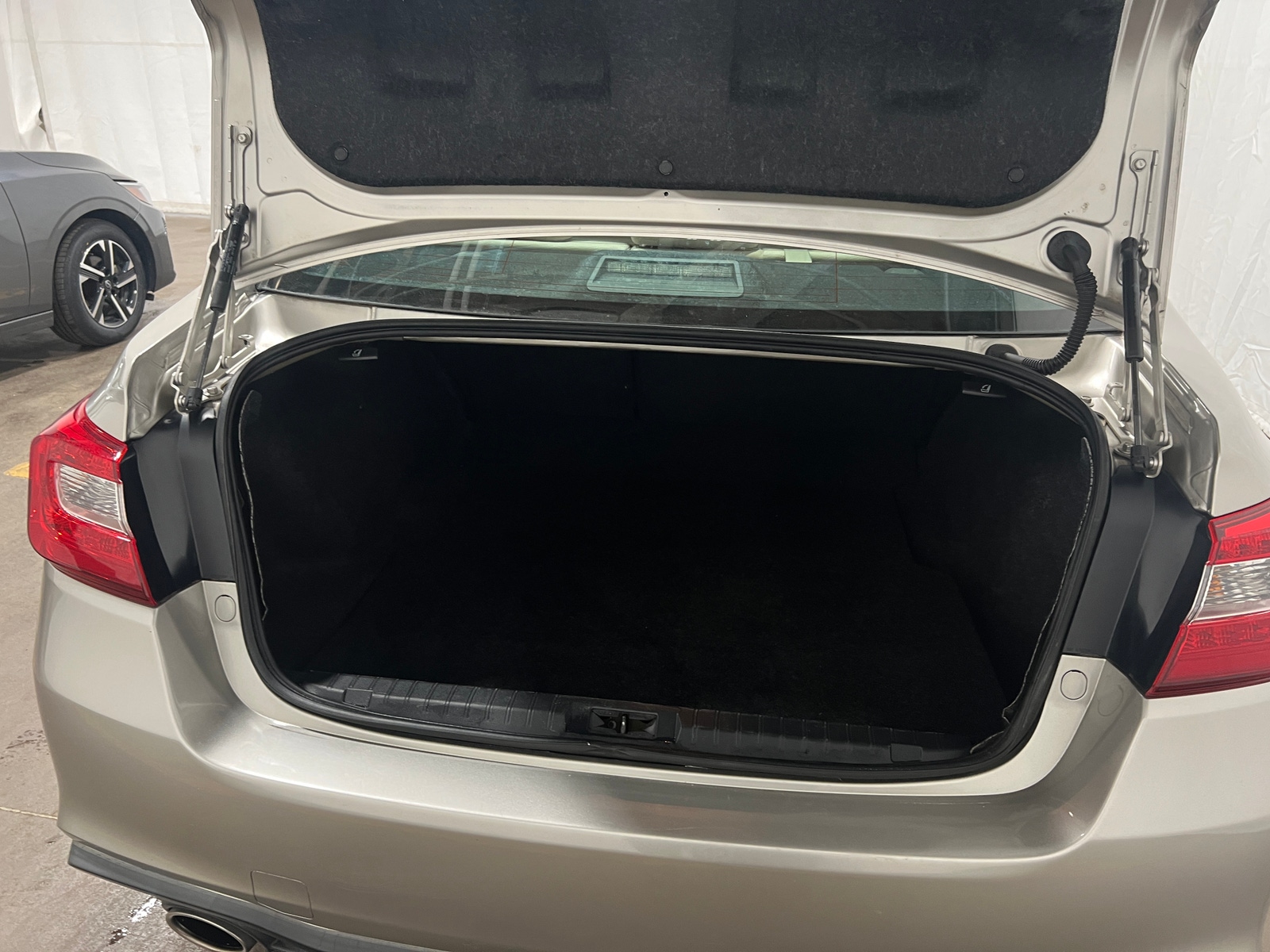 Thumbnail: 2018 Subaru Legacy - 7