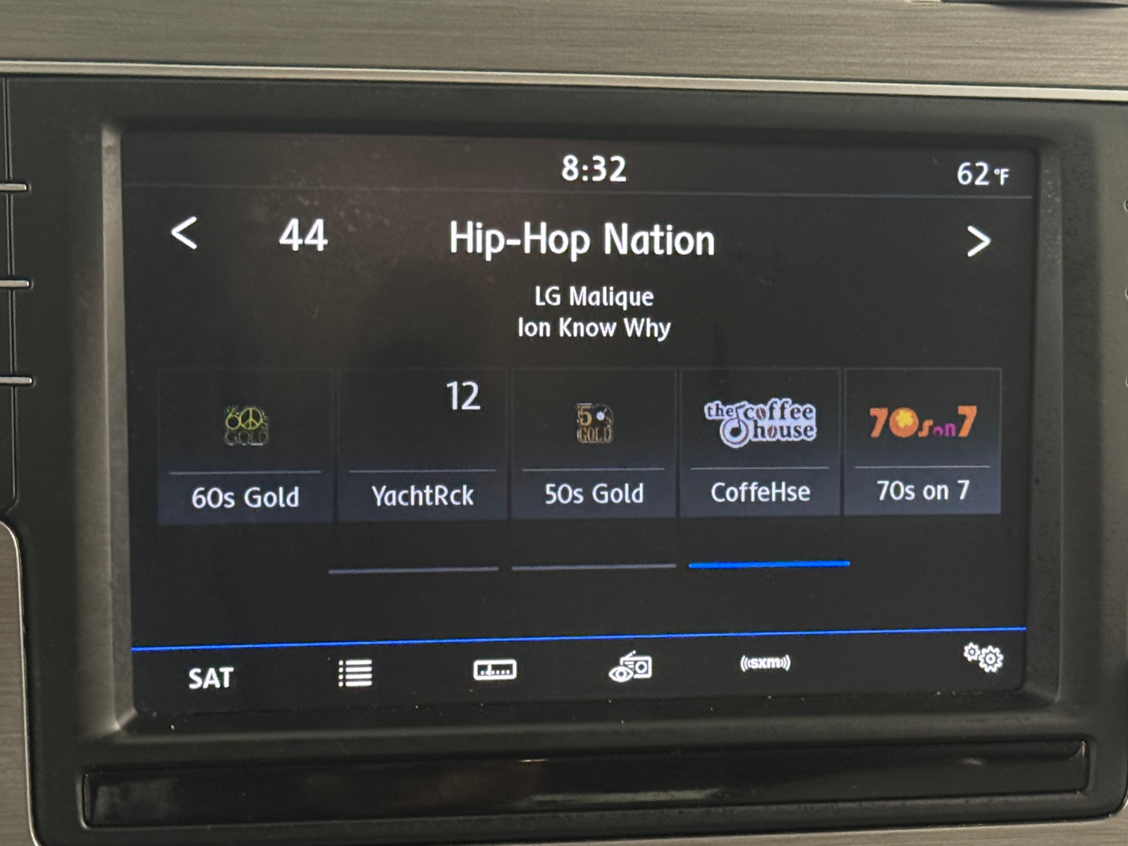 Thumbnail: 2017 Volkswagen Golf - 4