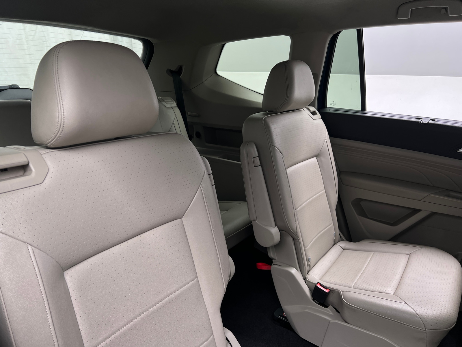 Thumbnail: 2022 Volkswagen Atlas - 5