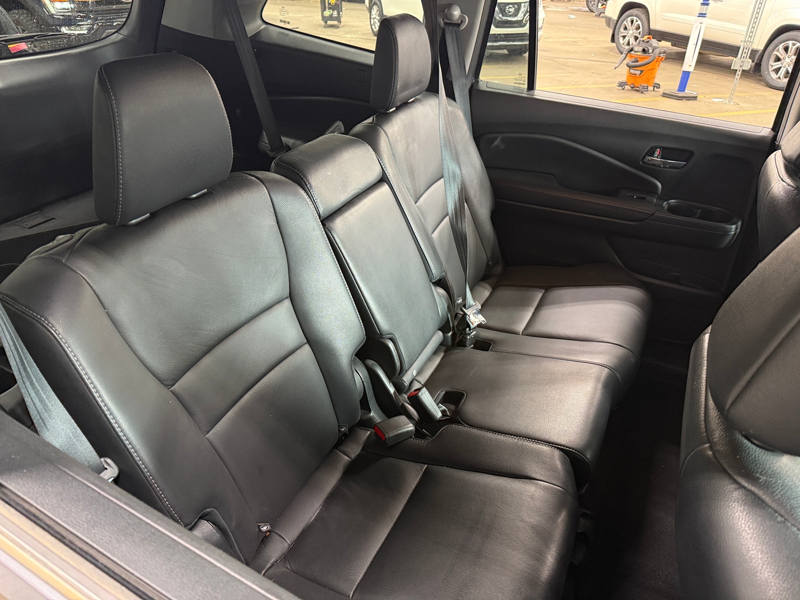 Thumbnail: 2017 Honda Pilot - 5