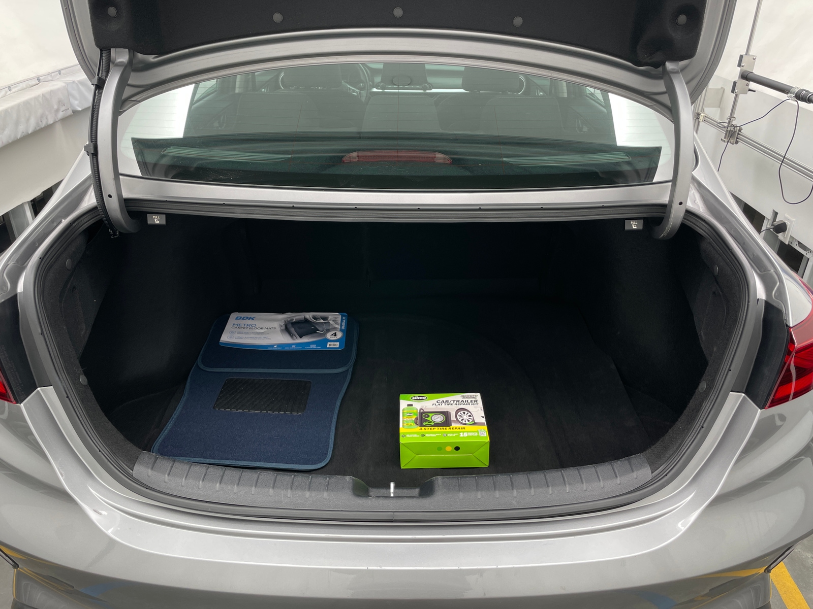 Thumbnail: 2024 Kia Forte - 7