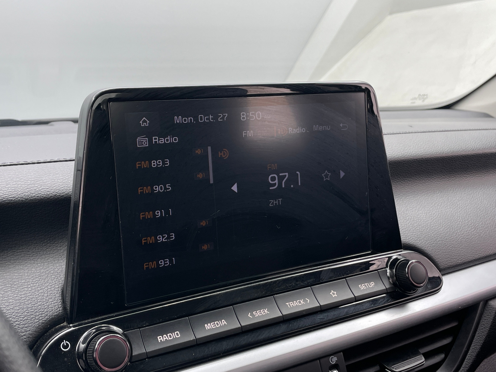 Thumbnail: 2024 Kia Forte - 4