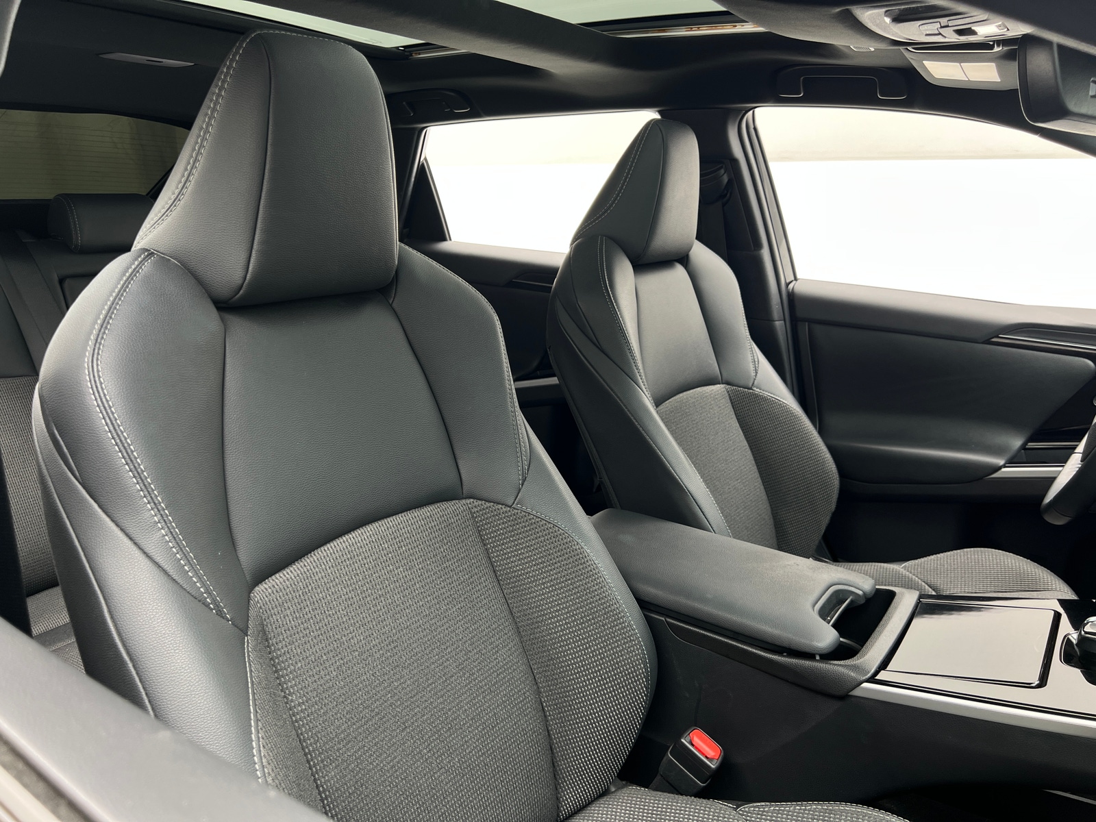 Thumbnail: 2023 Toyota bZ4X - 2