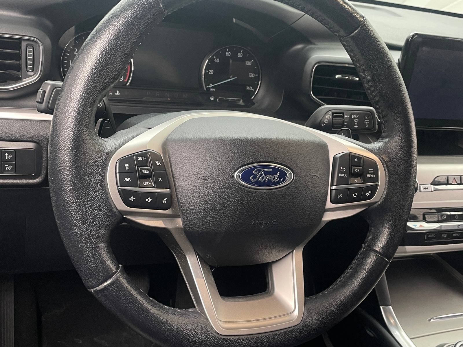 Thumbnail: 2021 Ford Explorer - 5