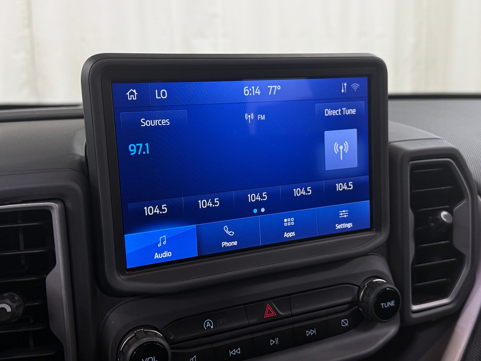 Thumbnail: 2023 Ford Bronco Sport - 4