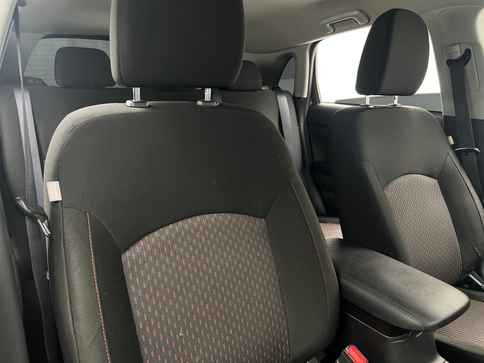 Thumbnail: 2018 Mitsubishi Outlander Sport - 2