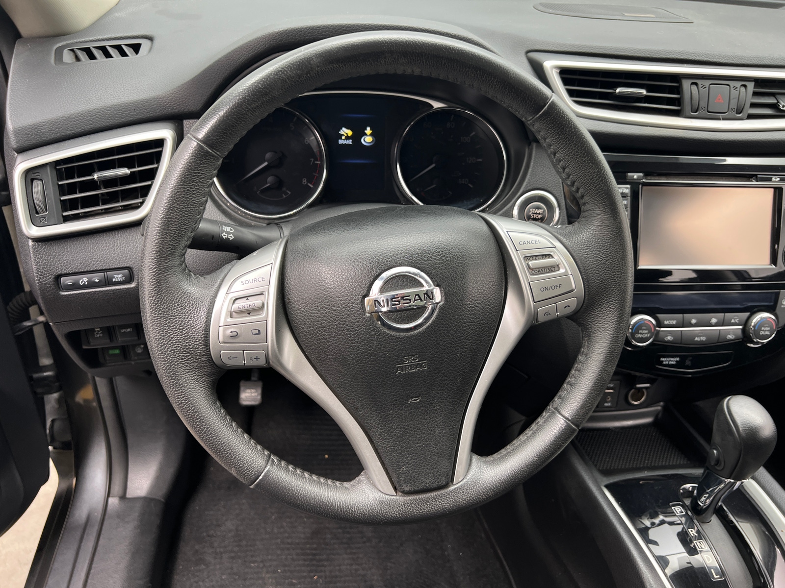 Thumbnail: 2016 Nissan Rogue - 4