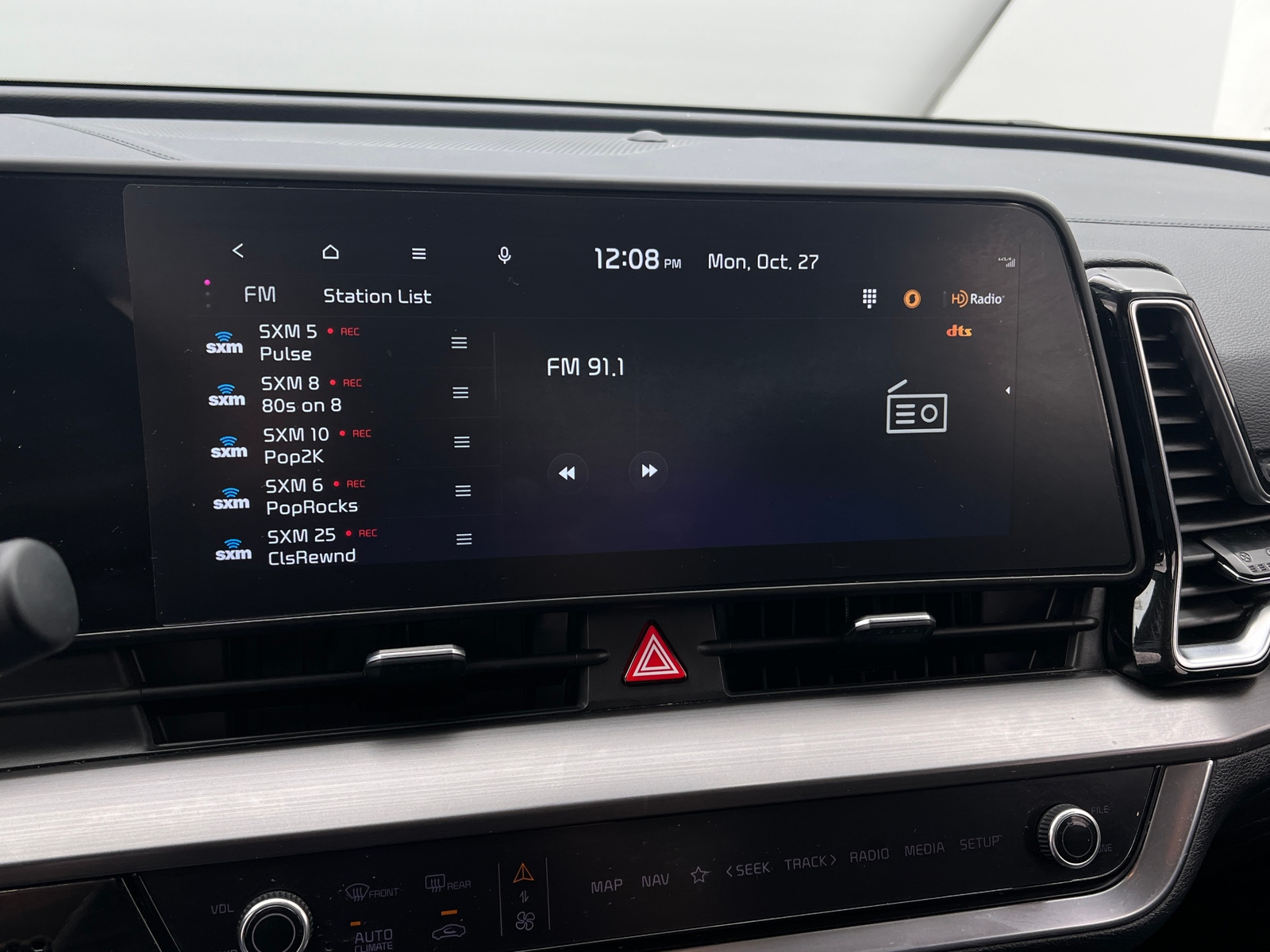 Thumbnail: 2023 Kia Sportage - 3