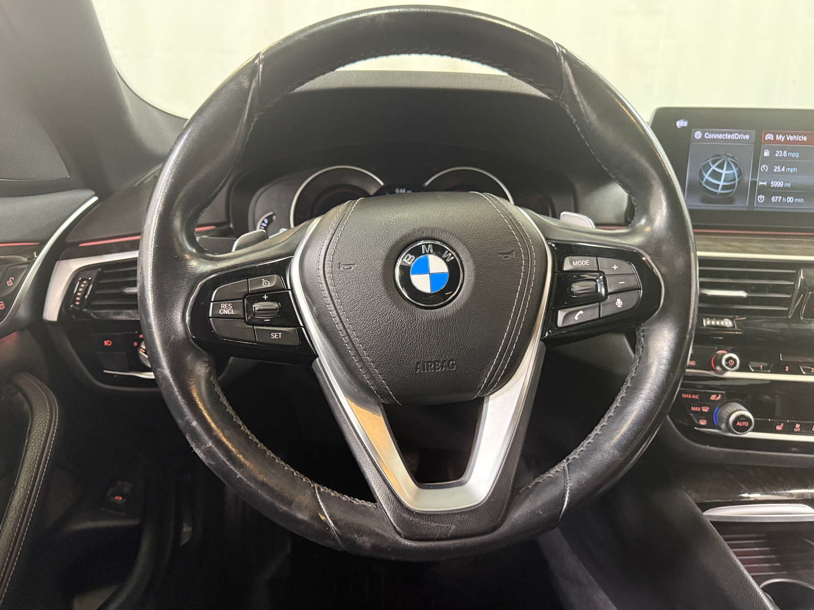 Thumbnail: 2017 BMW 5 Series - 4