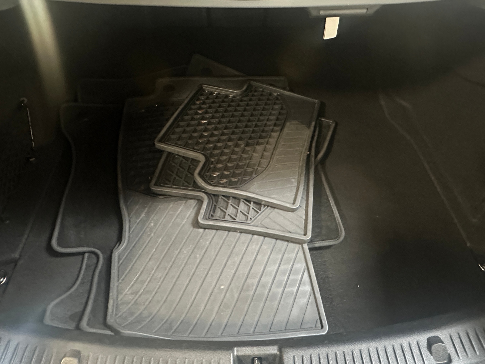 Thumbnail: 2017 Mercedes-Benz E-Class - 6