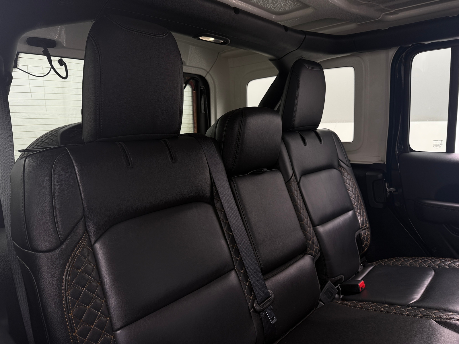 Thumbnail: 2022 Jeep Wrangler - 5