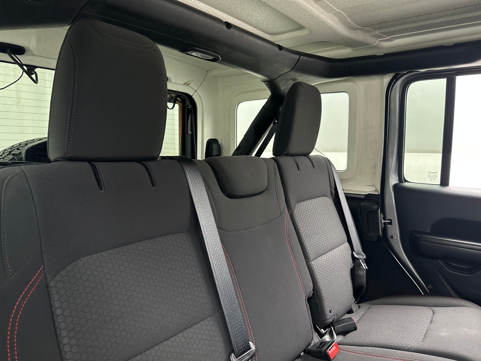 Thumbnail: 2018 Jeep Wrangler - 6