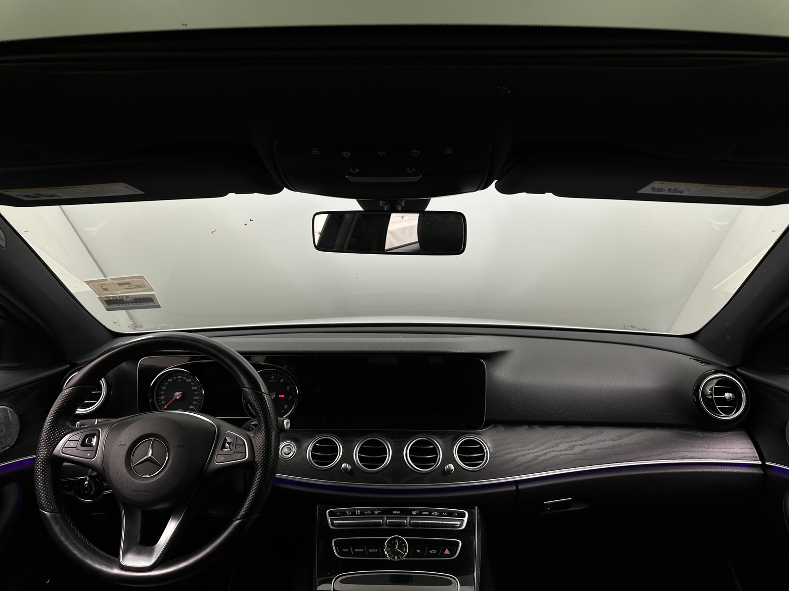 Thumbnail: 2017 Mercedes-Benz E-Class - 2