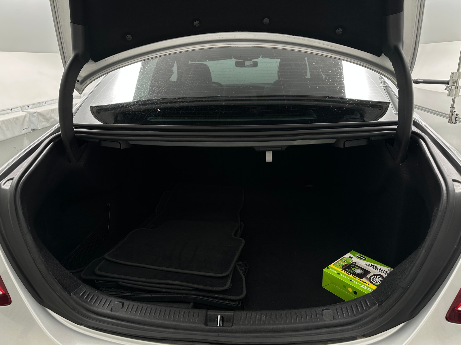 Thumbnail: 2017 Mercedes-Benz E-Class - 6