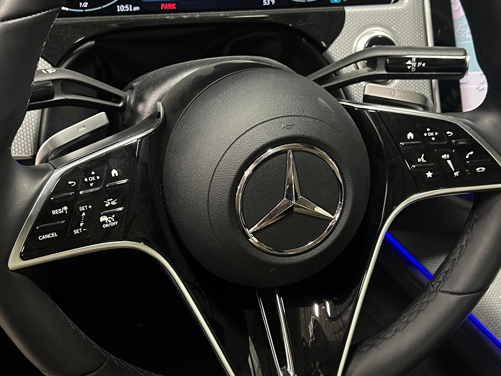 Thumbnail: 2025 Mercedes-Benz E-Class - 4