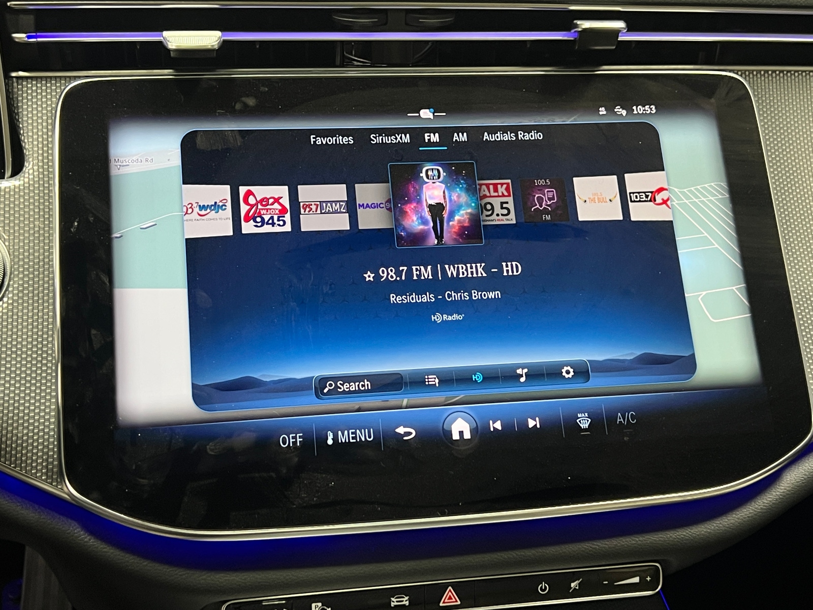 Thumbnail: 2025 Mercedes-Benz E-Class - 3