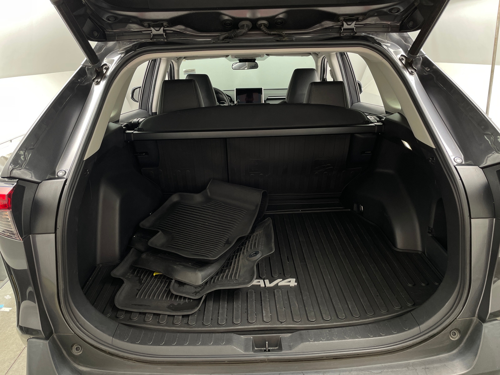 Thumbnail: 2023 Toyota RAV4 - 6