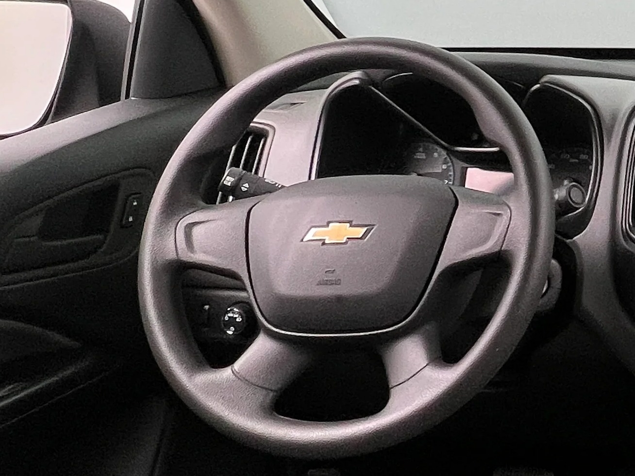 Thumbnail: 2022 Chevrolet Colorado - 5