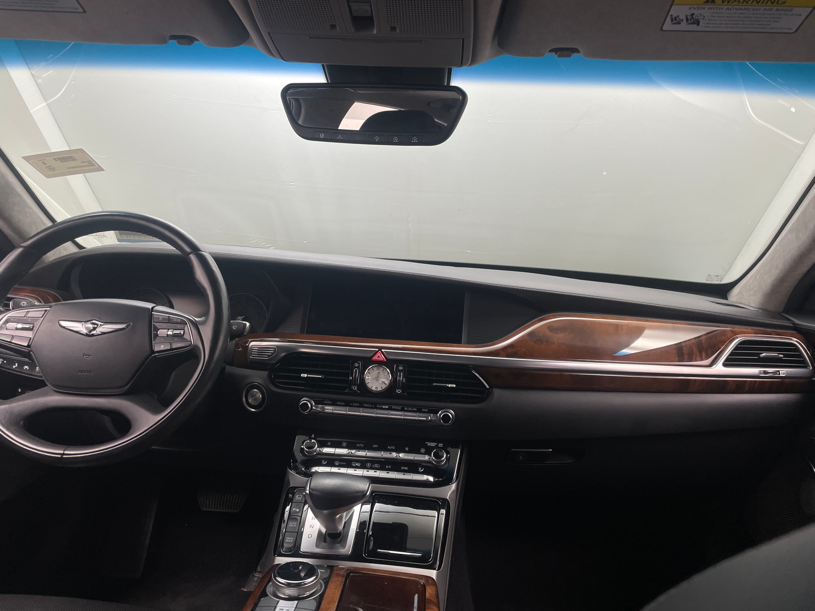 Thumbnail: 2017 Genesis G90 - 2