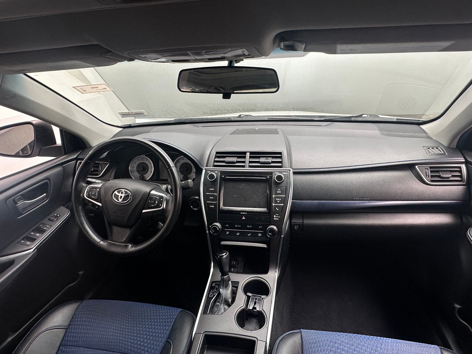 Thumbnail: 2016 Toyota Camry - 3