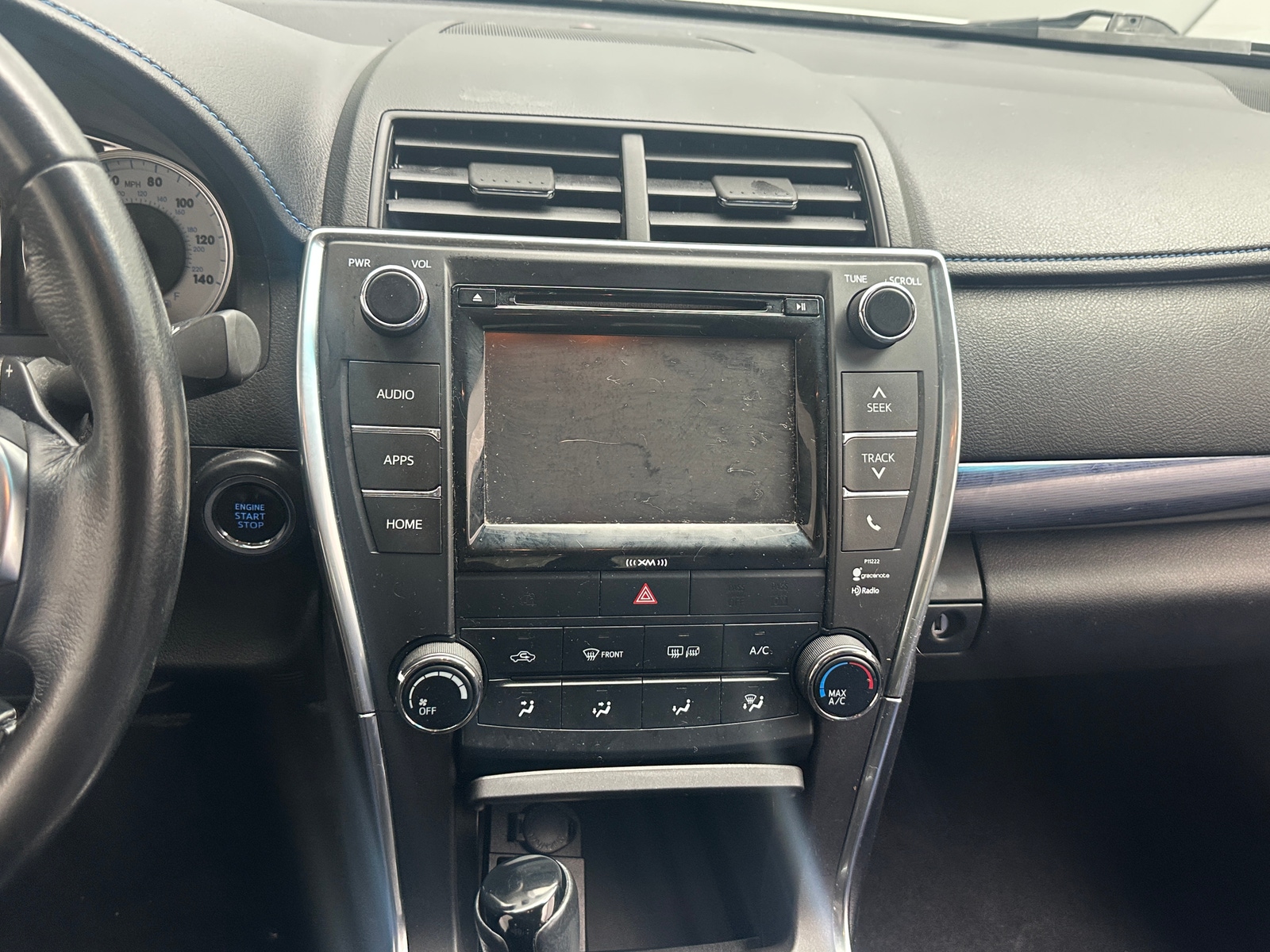 Thumbnail: 2016 Toyota Camry - 4