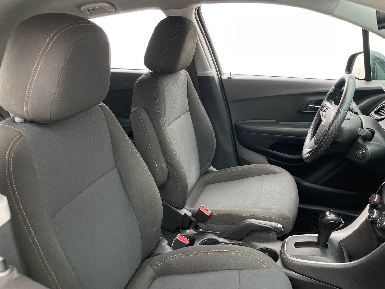 Thumbnail: 2020 Chevrolet Trax - 2