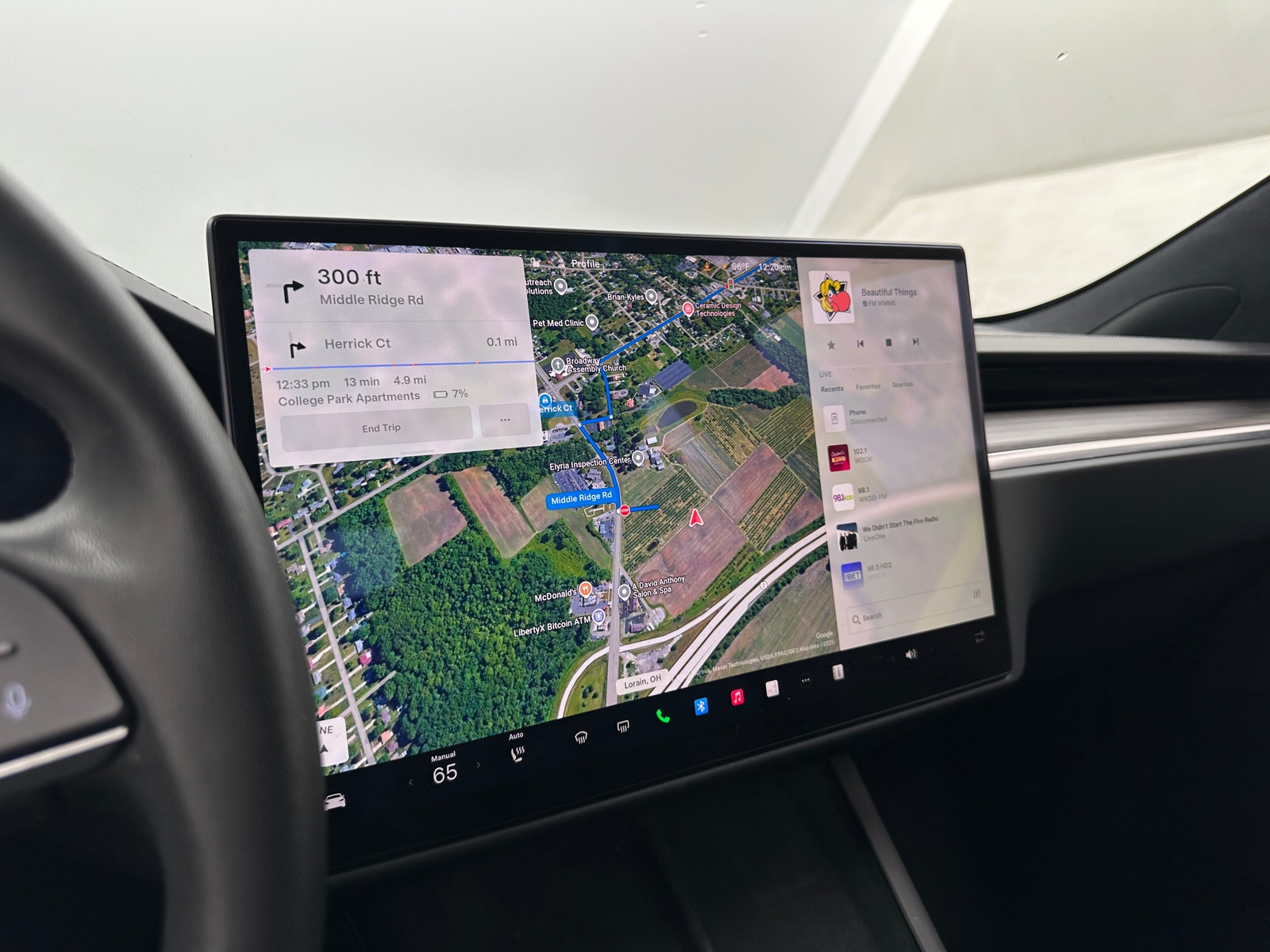 Thumbnail: 2023 Tesla Model S - 3