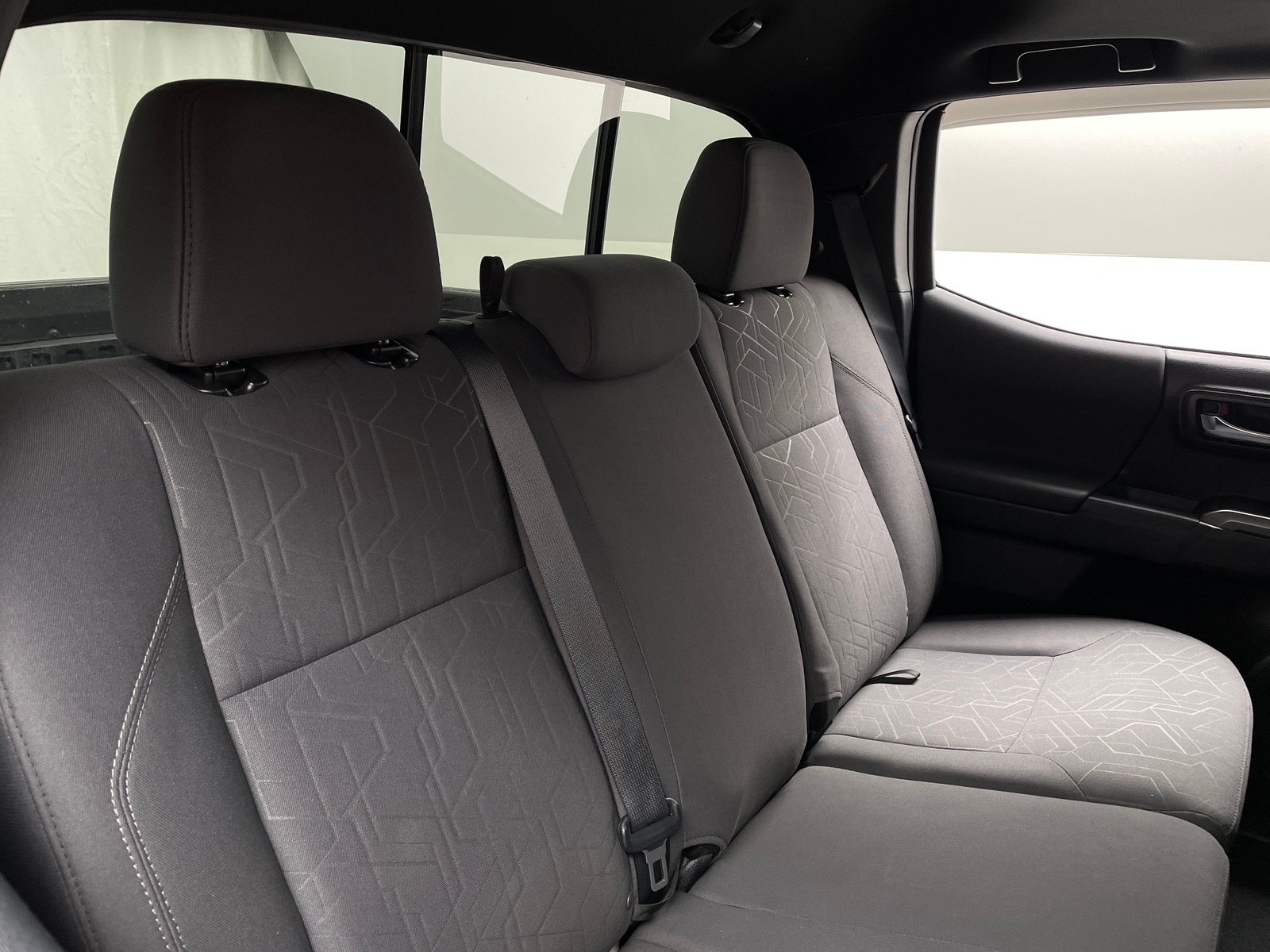 Thumbnail: 2017 Toyota Tacoma - 6