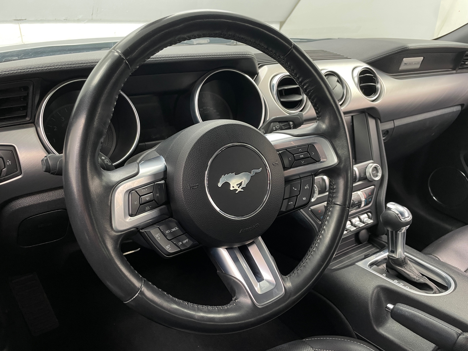 Thumbnail: 2023 Ford Mustang - 4