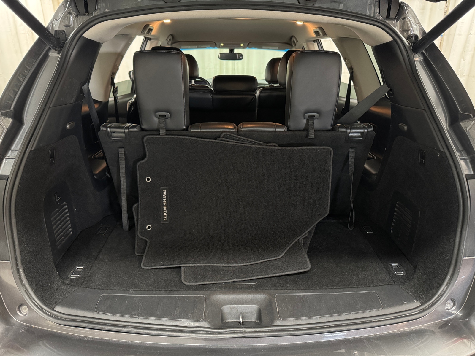 Thumbnail: 2019 Nissan Pathfinder - 6