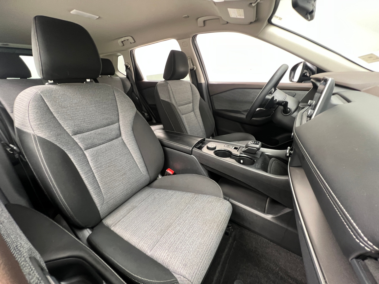 Thumbnail: 2023 Nissan Rogue - 2