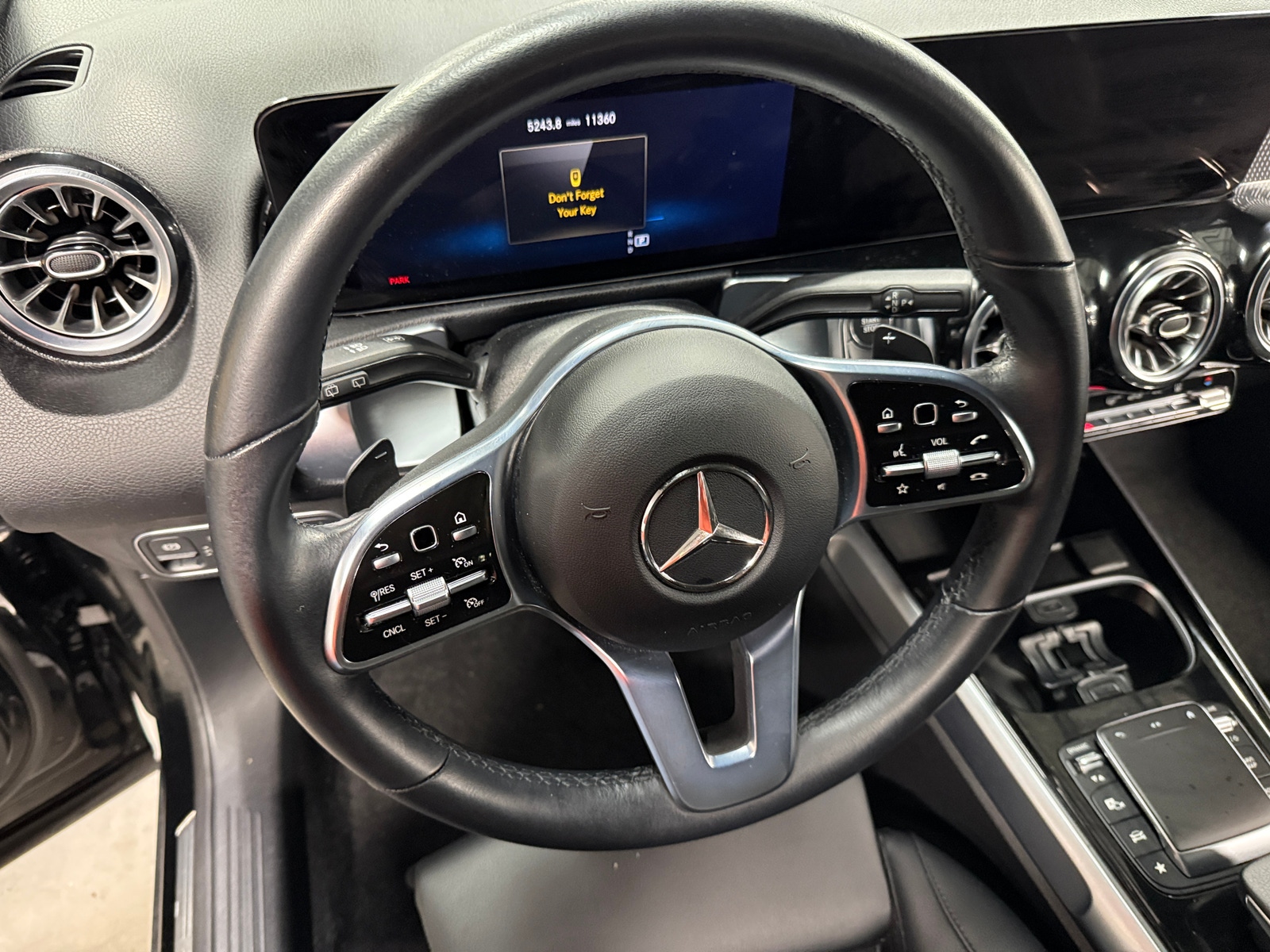 Thumbnail: 2023 Mercedes-Benz EQB - 4