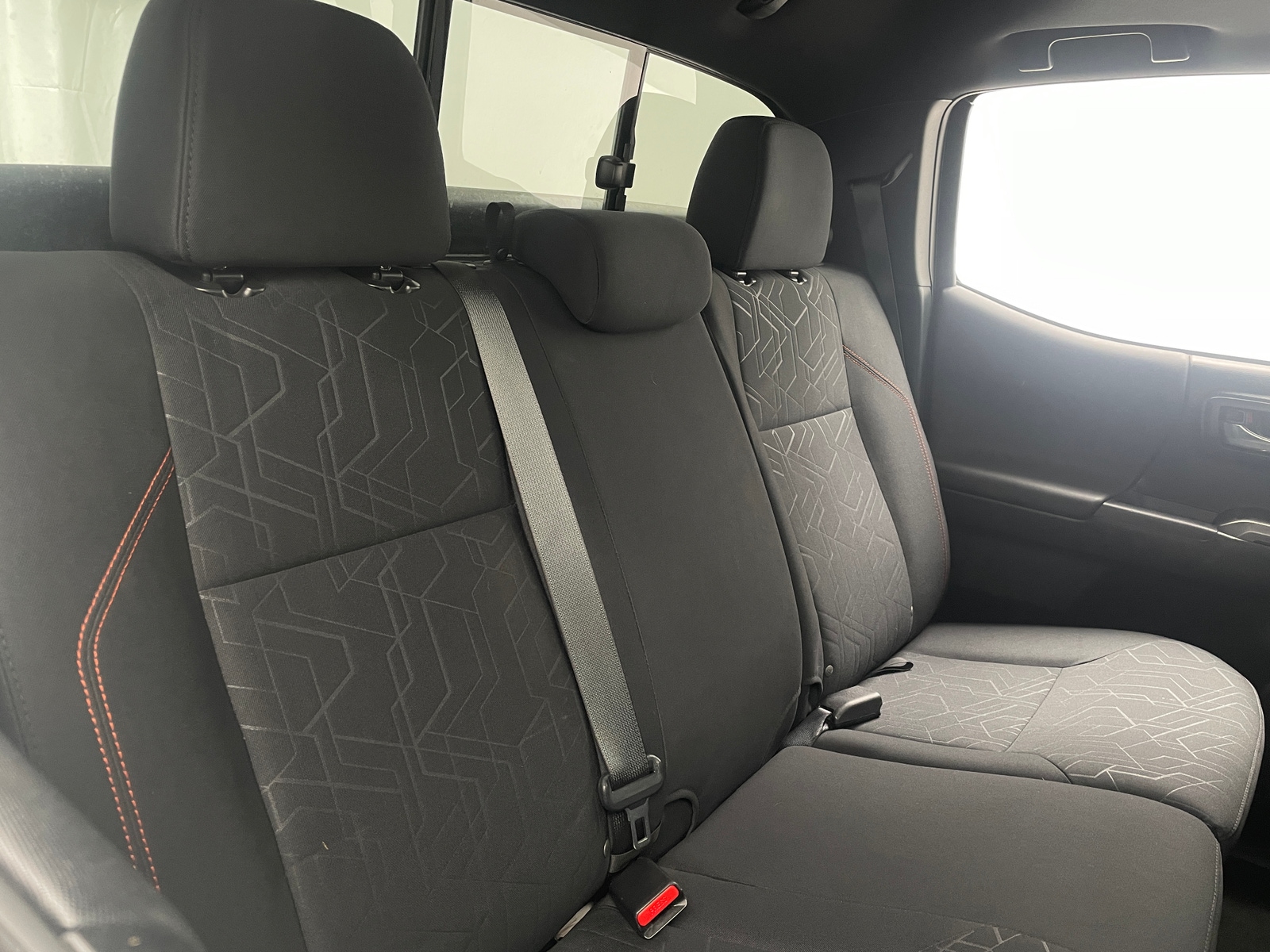 Thumbnail: 2016 Toyota Tacoma - 6