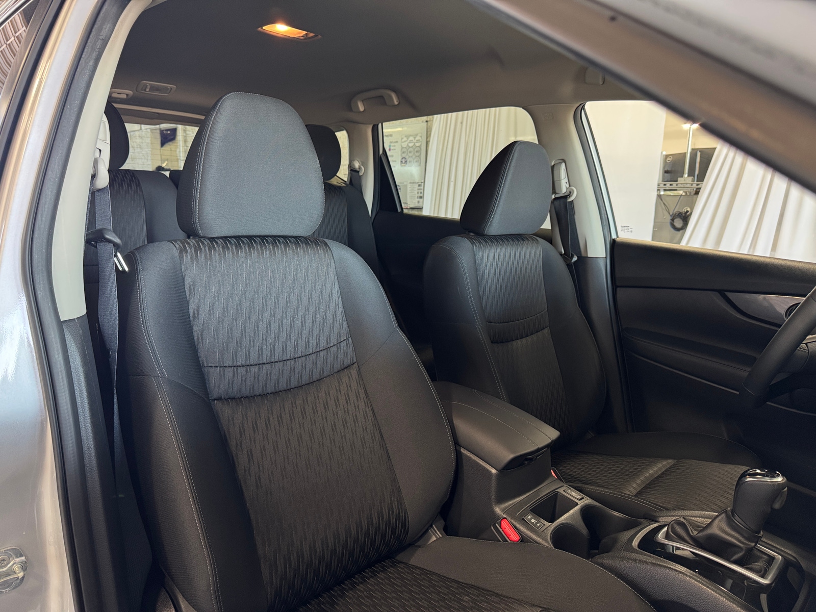 Thumbnail: 2018 Nissan Rogue - 2