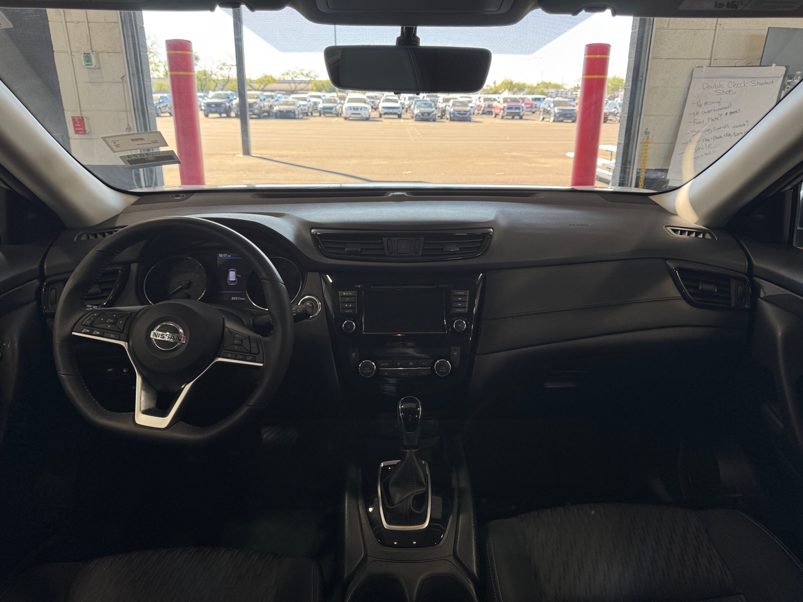 Thumbnail: 2018 Nissan Rogue - 3