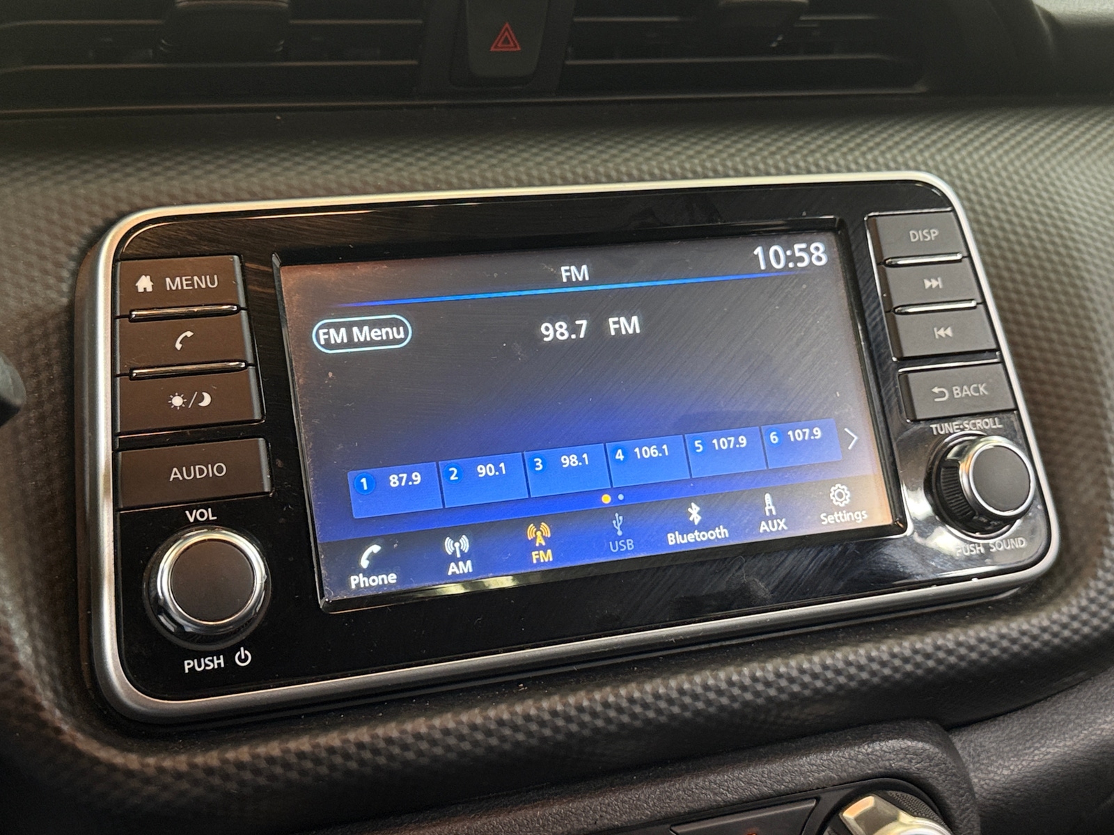 Thumbnail: 2021 Nissan Kicks - 4