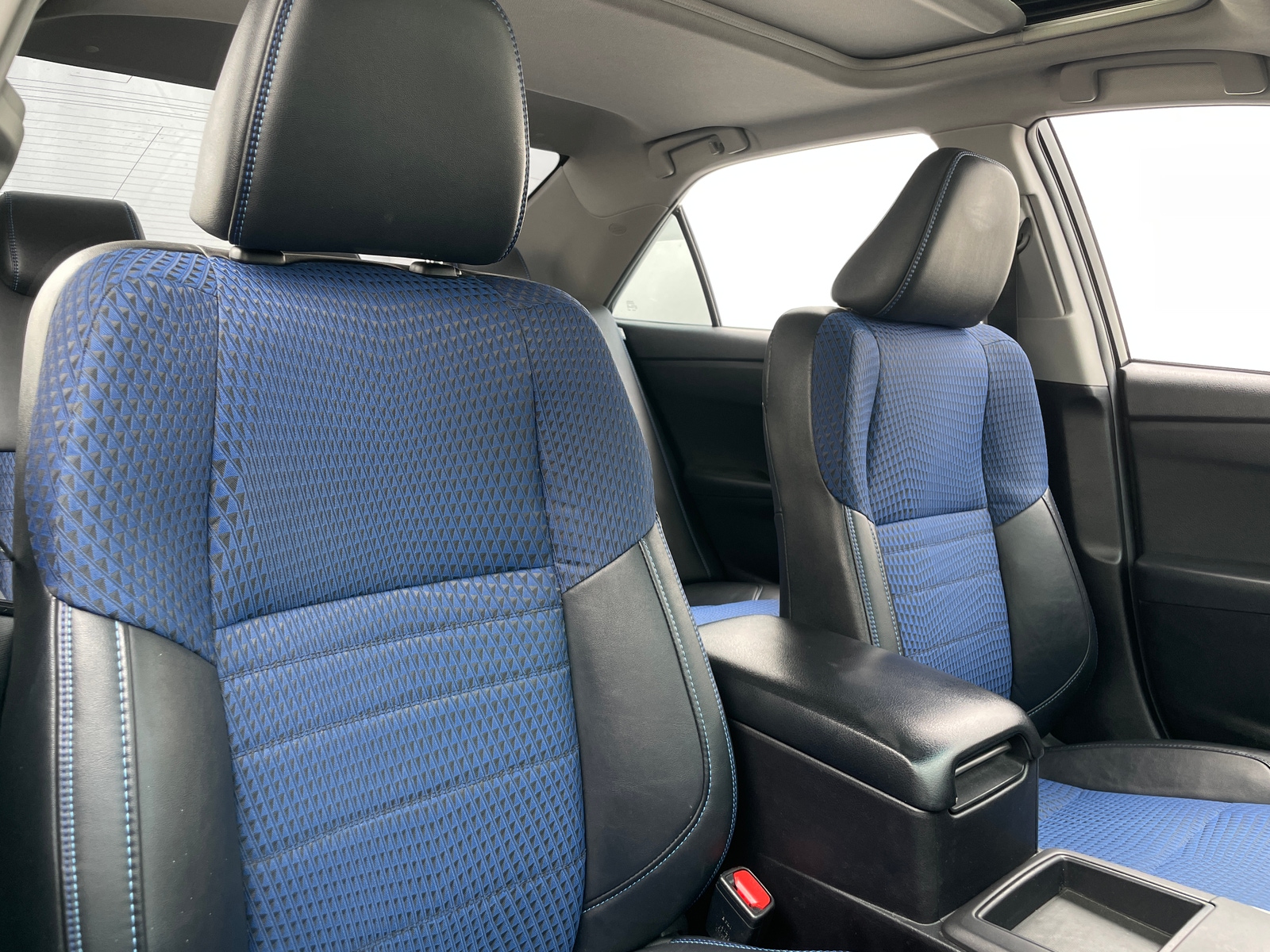 Thumbnail: 2016 Toyota Camry - 2