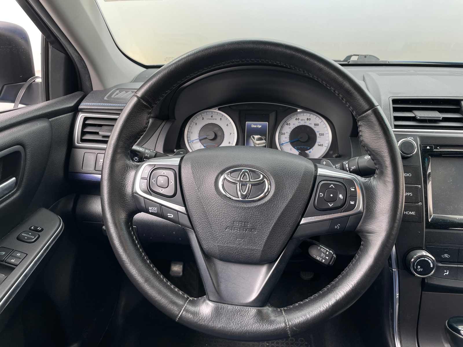 Thumbnail: 2016 Toyota Camry - 5