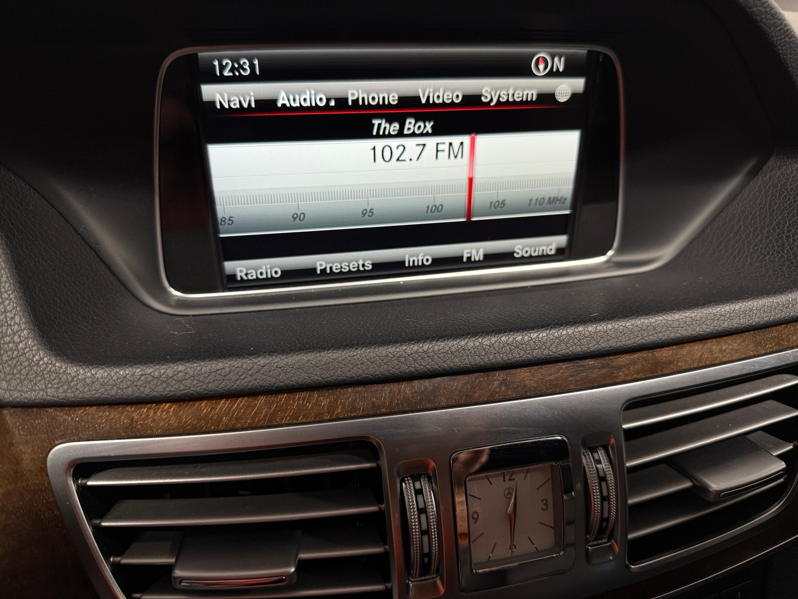 Thumbnail: 2015 Mercedes-Benz E-Class - 3