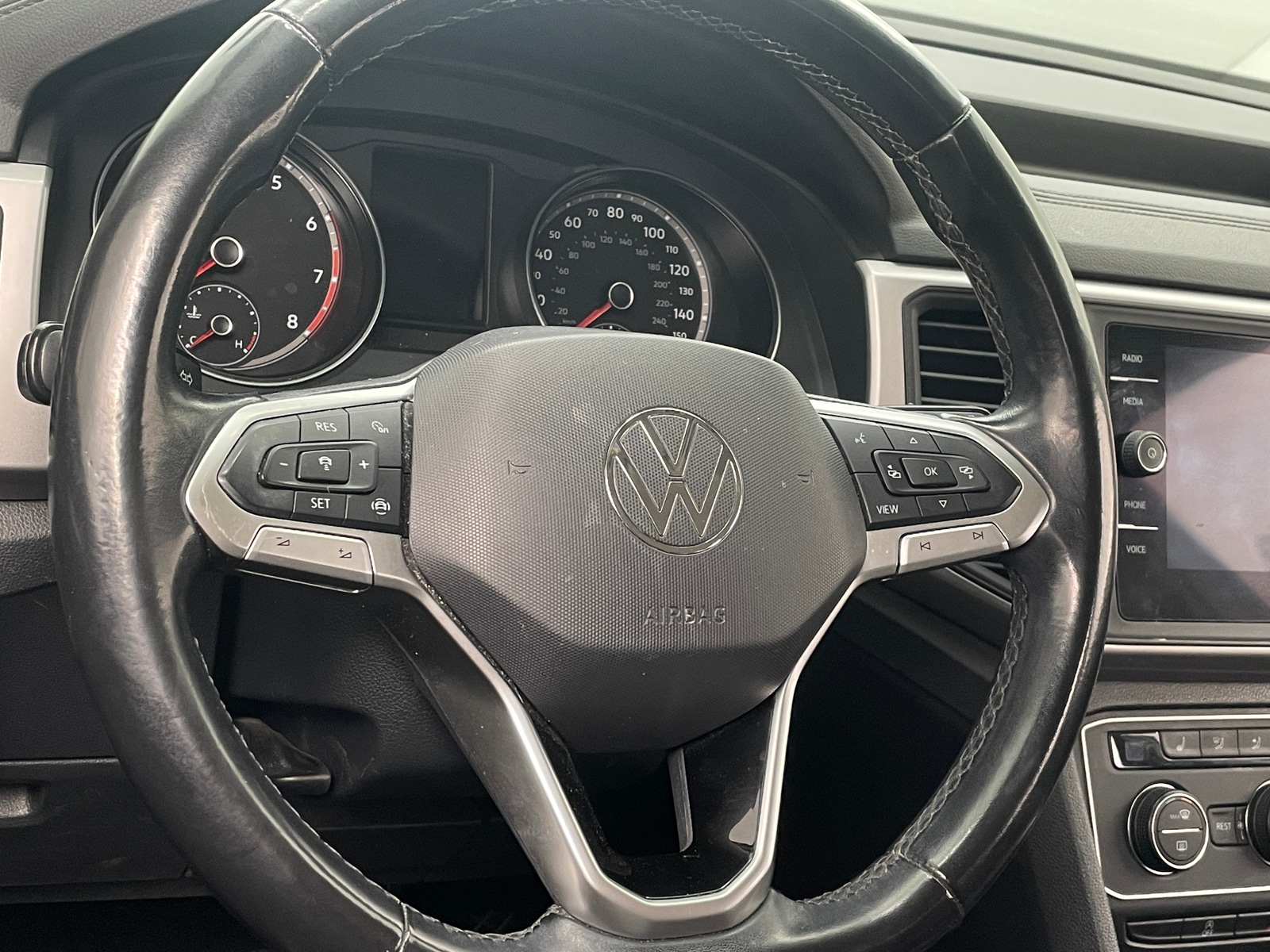 Thumbnail: 2021 Volkswagen Atlas - 4