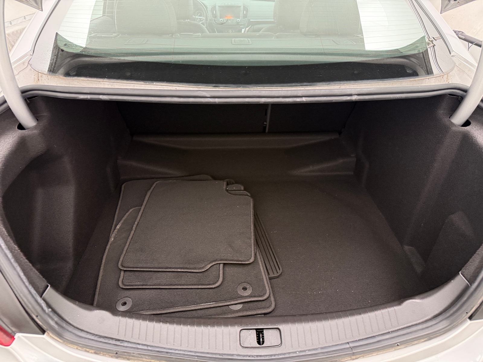 Thumbnail: 2017 Buick Regal - 6