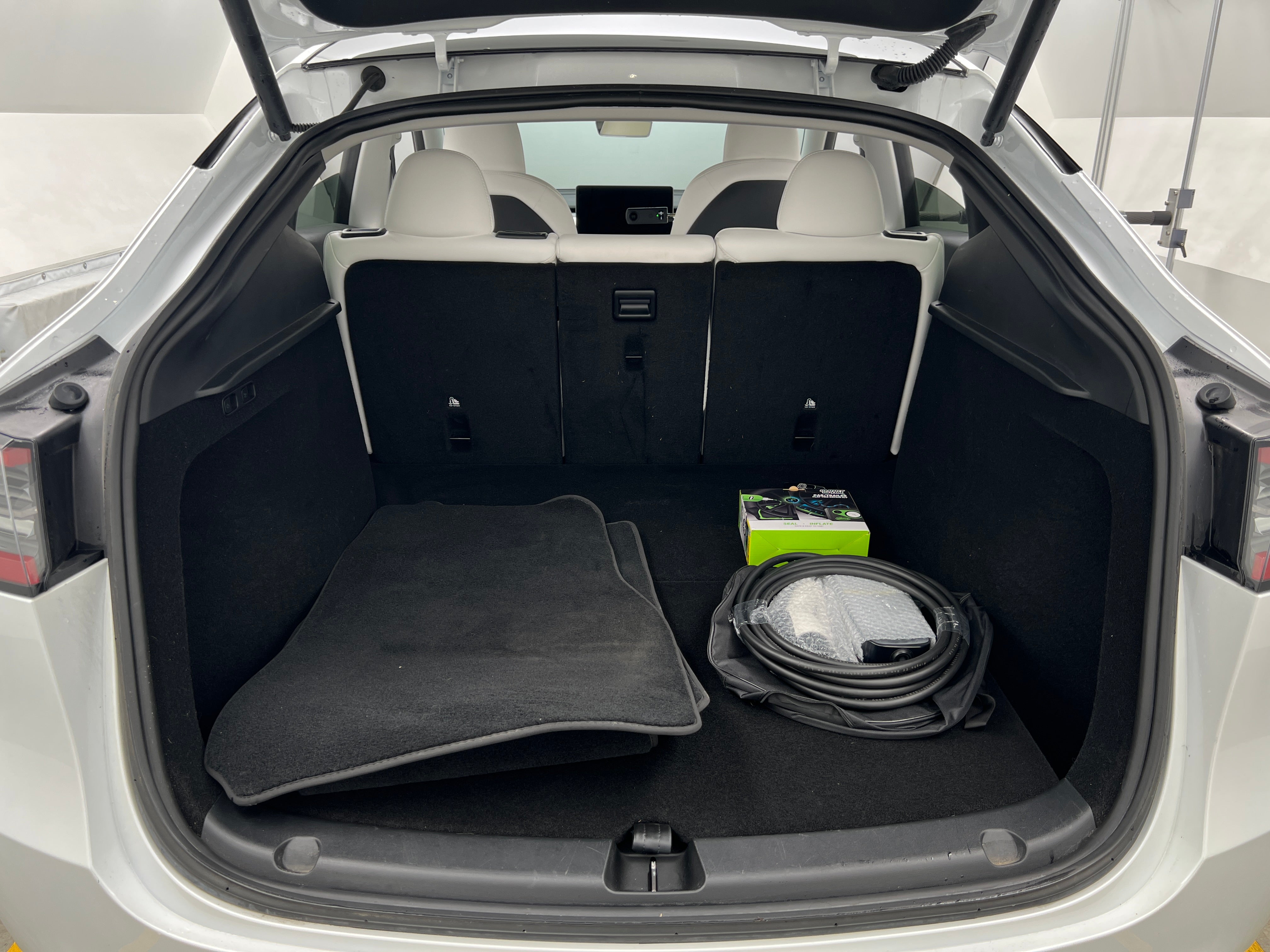 Used 2023 Tesla Model Y Long Range with VIN 7SAYGDEE6PA166285 for sale in Oak Creek, WI