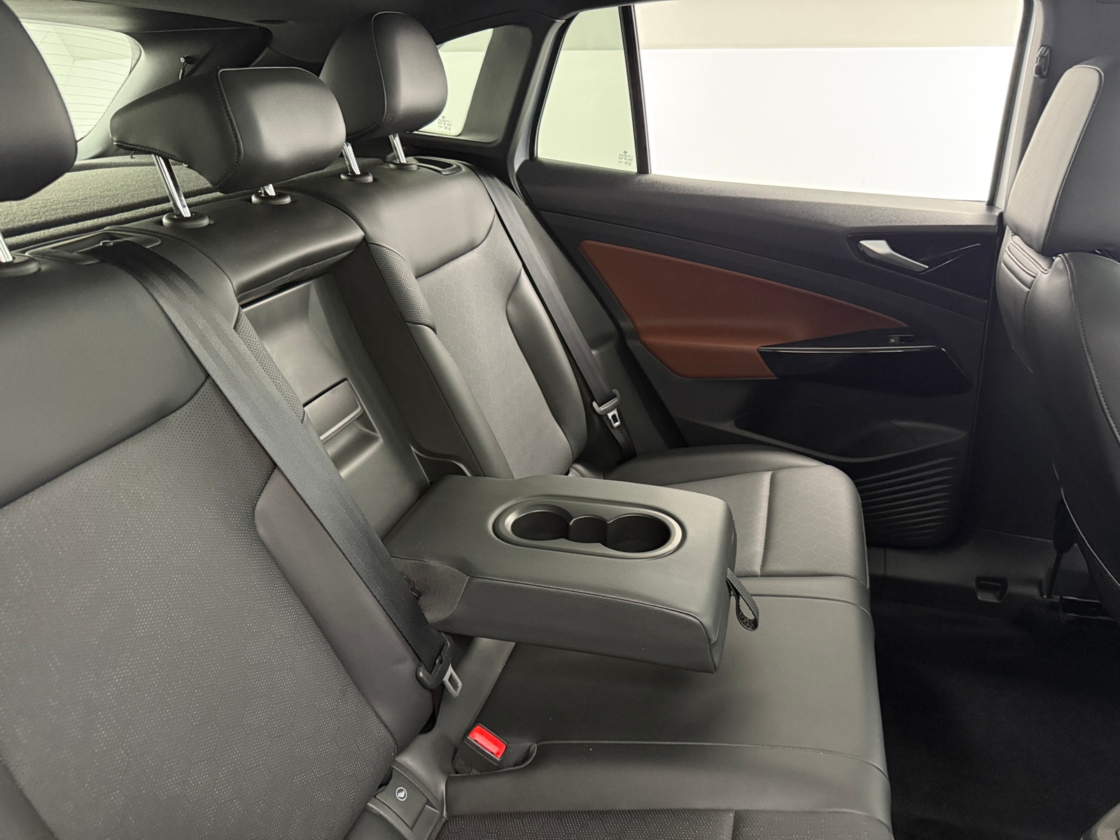 Thumbnail: 2021 Volkswagen ID.4 - 5